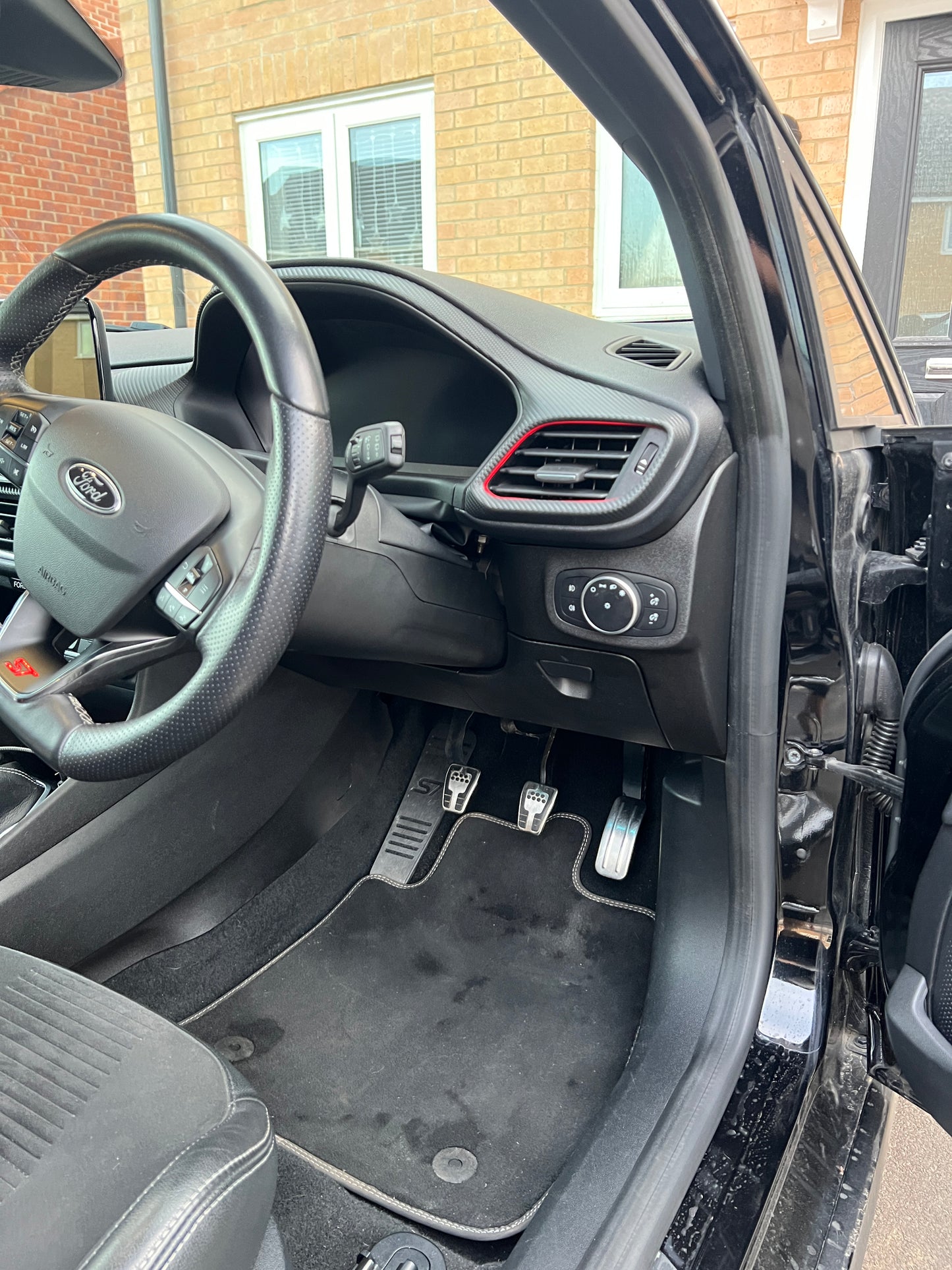 Fiesta MK8 ST Accelerator Pedal Riser Spacer Plate 10mm - Improve Heel & Toe