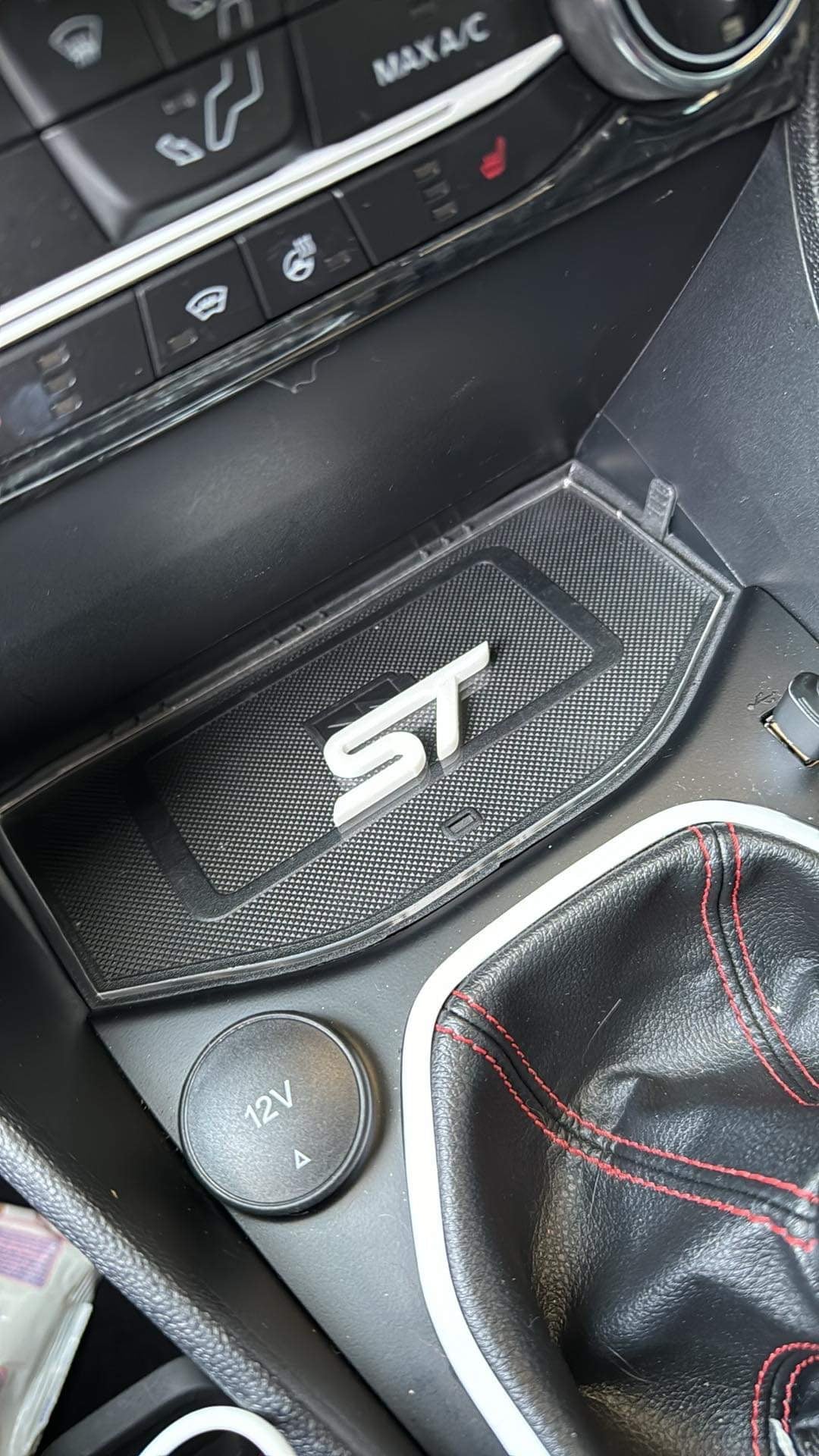 MK8 Fiesta - Front Cubby Hole Insert (WIRELESS CHARGING) - Car Enhancements UK