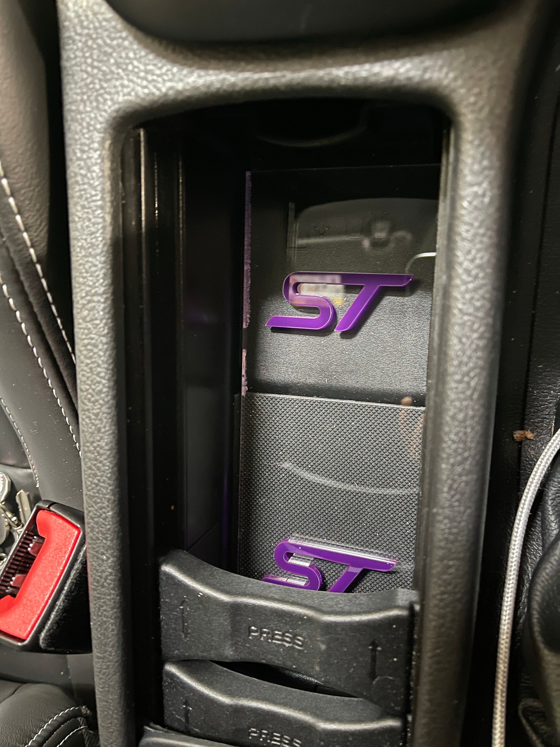 MK3 Focus Facelift - Cup Holder Inserts With Logo - Car Enhancements UK