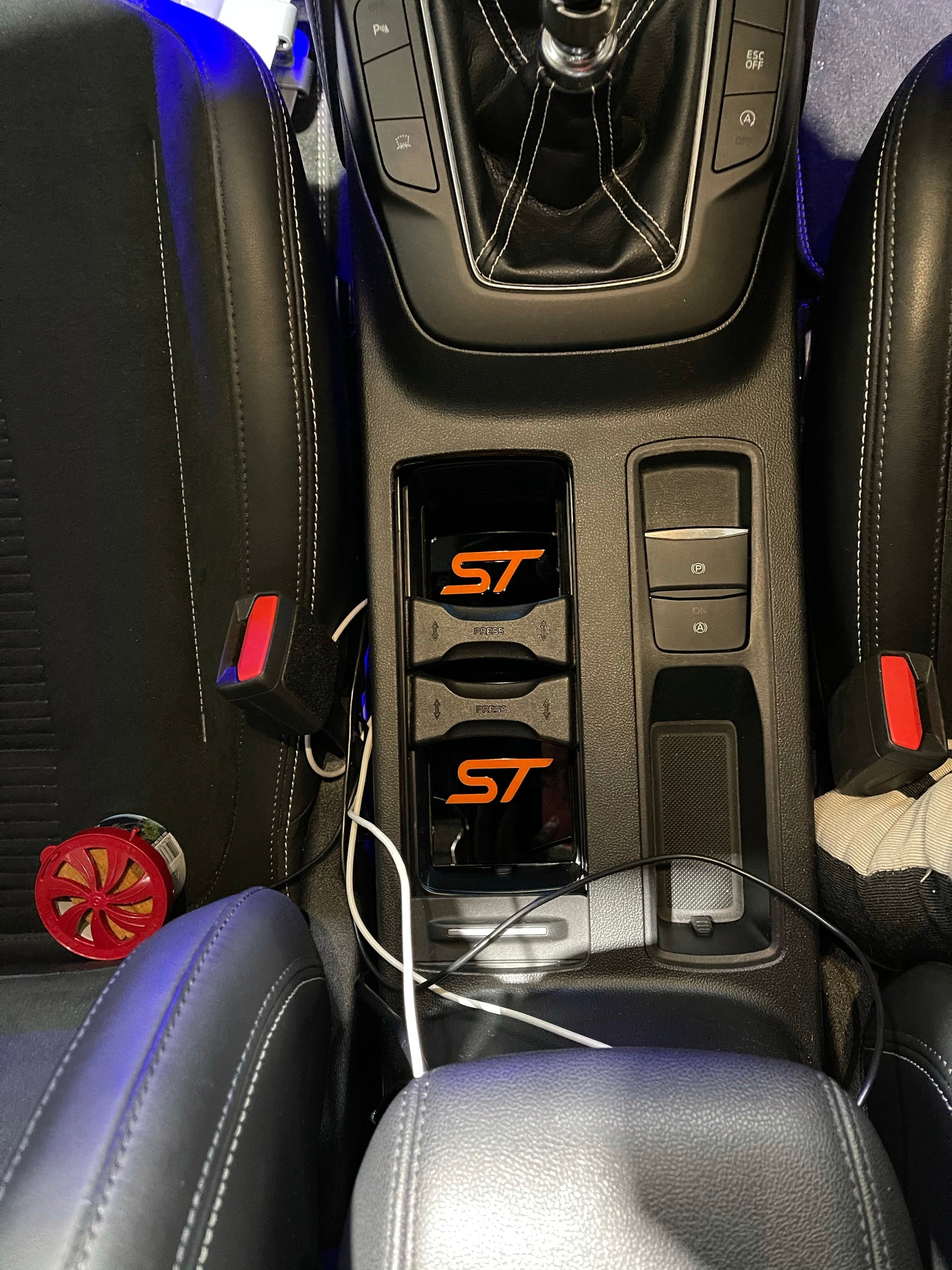 MK4 Focus - Cup Holder Inserts With Logo - Car Enhancements UK